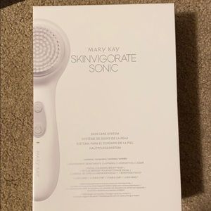 Skinvigorate Sonic facial cleansing brush